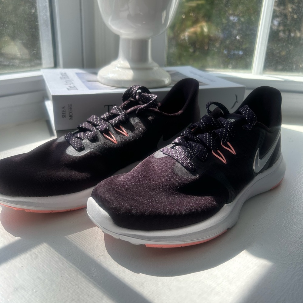 Nike In Season TR 8 Navy/Pink Women's Training Sneakers